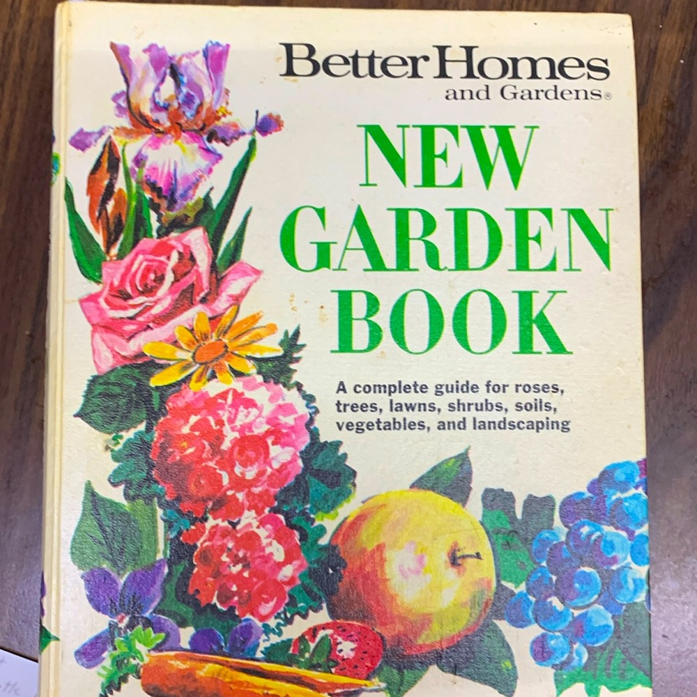 Better homes and gardens vintage new garden book